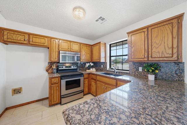 1100 David Road, Moore, OK 73160