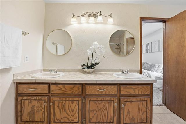 1100 David Road, Moore, OK 73160