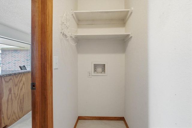 1100 David Road, Moore, OK 73160