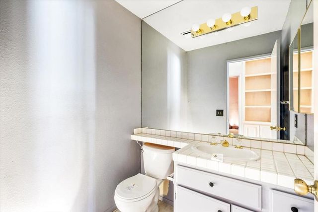 42764 Sand Dune Drive, Palm Desert, CA 92211