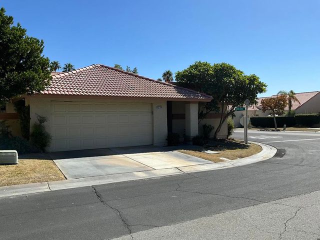 42764 Sand Dune Drive, Palm Desert, CA 92211