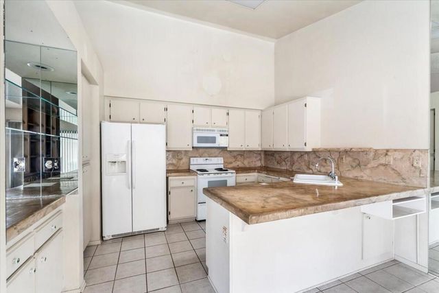 42764 Sand Dune Drive, Palm Desert, CA 92211