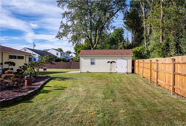 2636 Glenwood Road, Utica, NY 13501