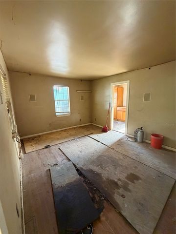 715 Scott Drive, Arlington, TX 76012