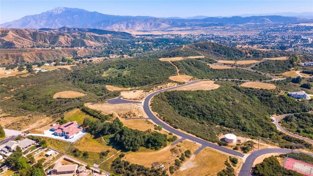 39501 Eastview Court, Yucaipa, CA 92399