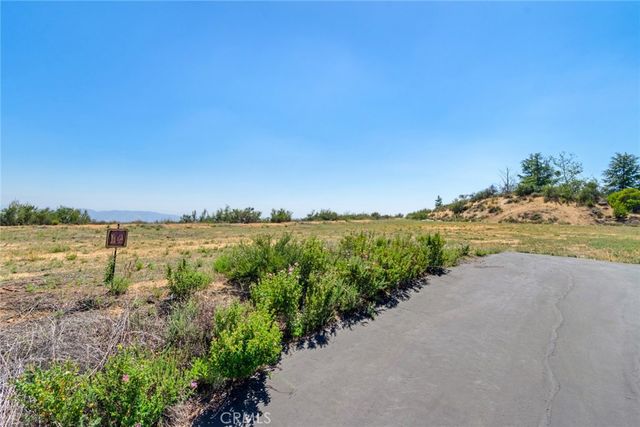 39501 Eastview Court, Yucaipa, CA 92399