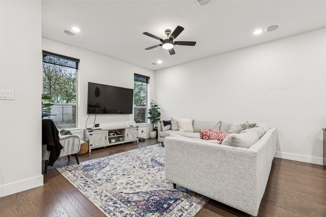 17716 Shumard Oak Drive, Dallas, TX 75252