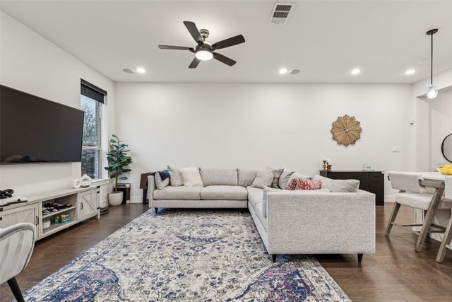 17716 Shumard Oak Drive, Dallas, TX 75252