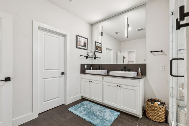 17716 Shumard Oak Drive, Dallas, TX 75252