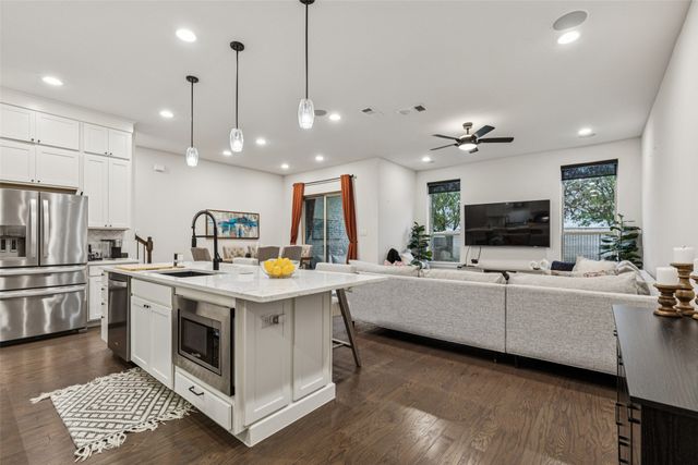 17716 Shumard Oak Drive, Dallas, TX 75252