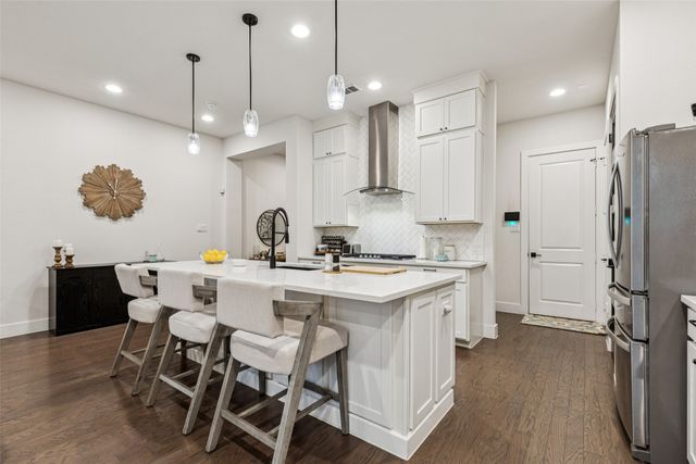 17716 Shumard Oak Drive, Dallas, TX 75252