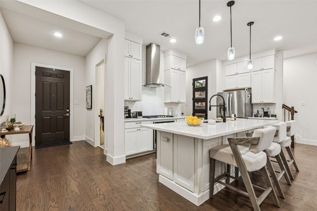 17716 Shumard Oak Drive, Dallas, TX 75252