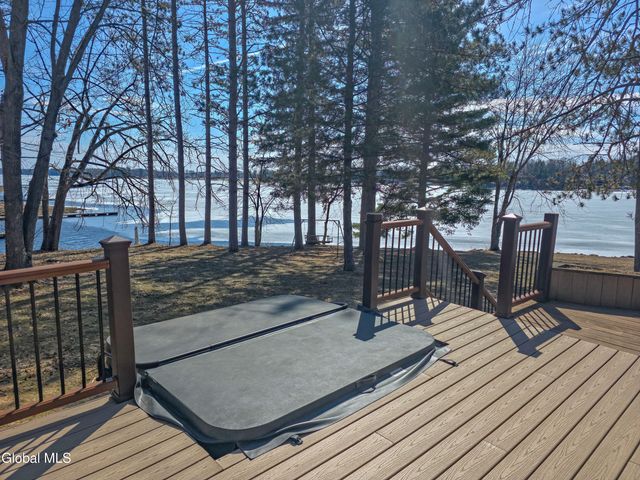 122 Boblin Marina Drive, Mayfield, NY 12117