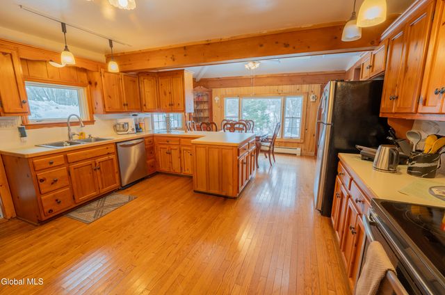 122 Boblin Marina Drive, Mayfield, NY 12117