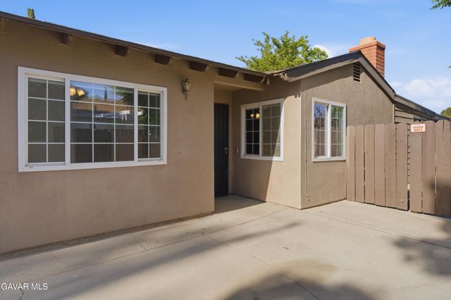 42244 W 55th Street, Quartz Hill, CA 93536