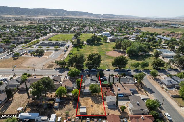 42244 W 55th Street, Quartz Hill, CA 93536