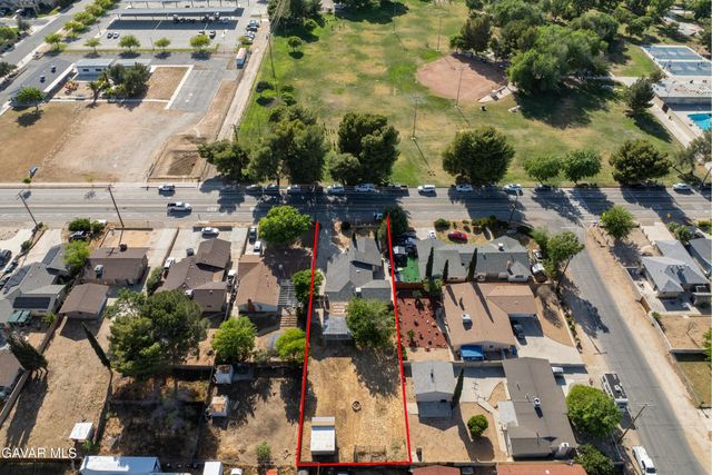 42244 W 55th Street, Quartz Hill, CA 93536