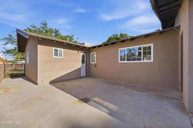 42244 W 55th Street, Quartz Hill, CA 93536