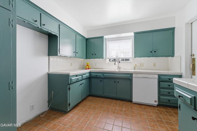 42244 W 55th Street, Quartz Hill, CA 93536