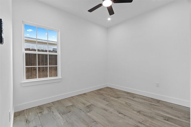 191 Road 51022, Cleveland, TX 77327
