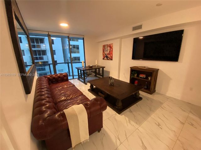 201 SW 17th Rd 403, Miami, FL 33129