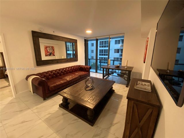 201 SW 17th Rd 403, Miami, FL 33129