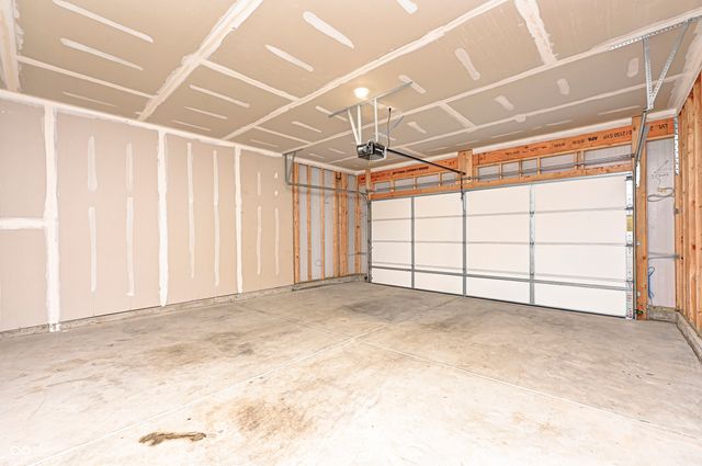 11213 N Heirloom Drive, Monrovia, IN 46157