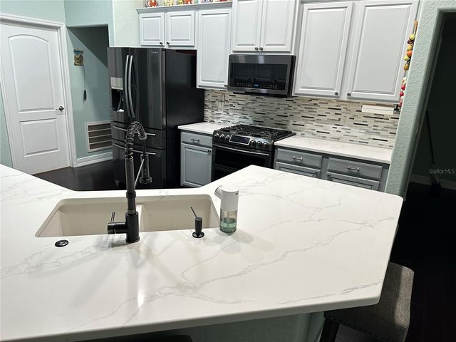 1555 BLUE SKY BOULEVARD, Haines City, FL 33844