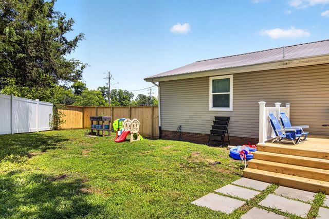 235 Oak Grove Road, Madisonville, TN 37354
