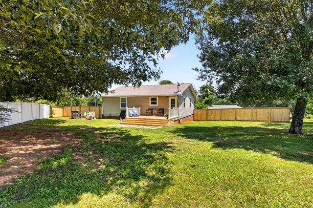 235 Oak Grove Road, Madisonville, TN 37354