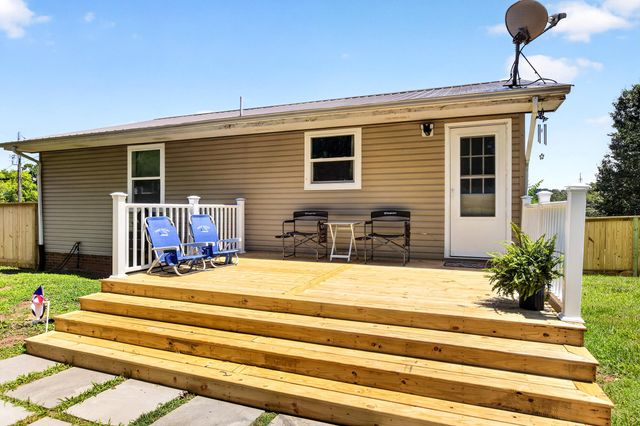 235 Oak Grove Road, Madisonville, TN 37354