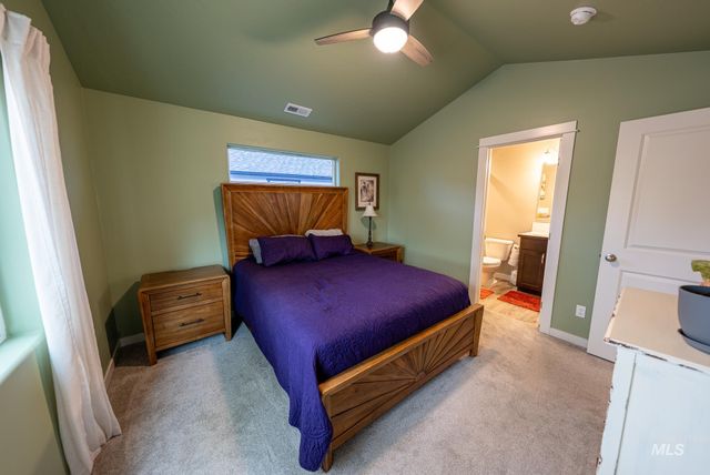 1398 W Woodpine St, Meridian, ID 83646