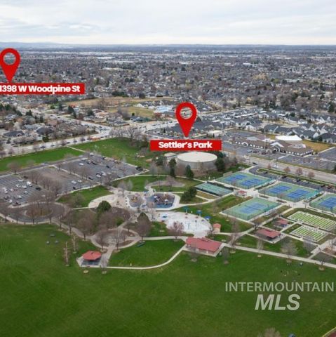 1398 W Woodpine St, Meridian, ID 83646