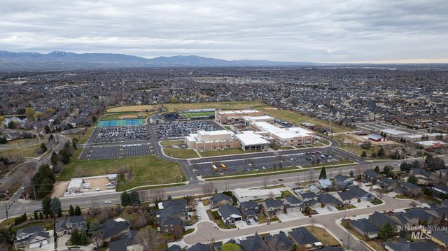 1398 W Woodpine St, Meridian, ID 83646