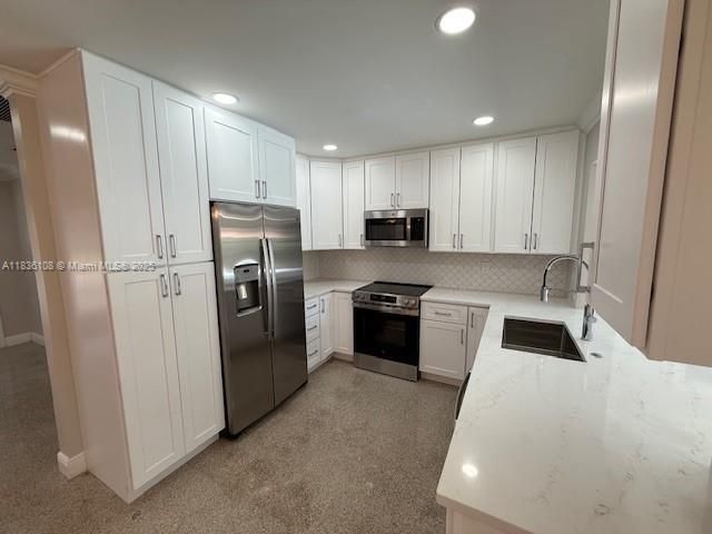 917 SE 15th Ct, Deerfield Beach, FL 33441