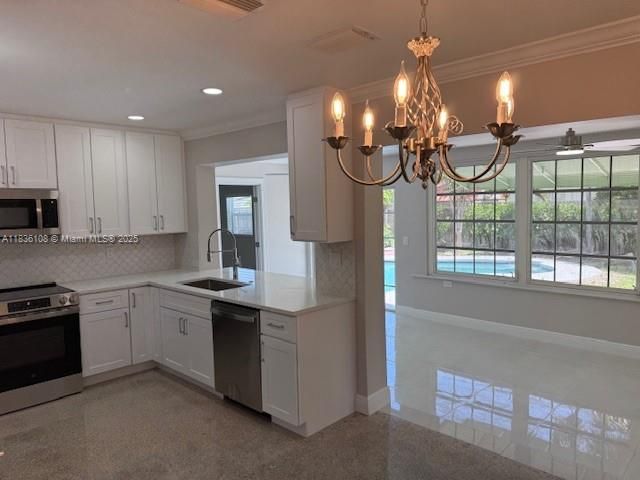 917 SE 15th Ct, Deerfield Beach, FL 33441