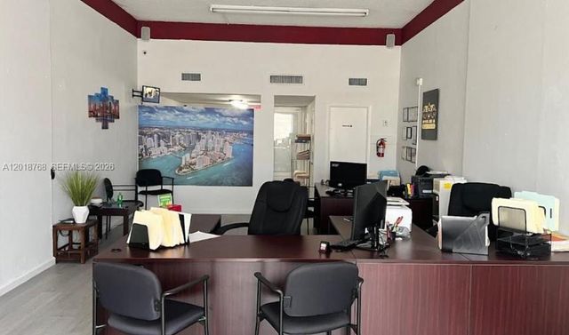 402 NW 27 Ave, Miami, FL 33125