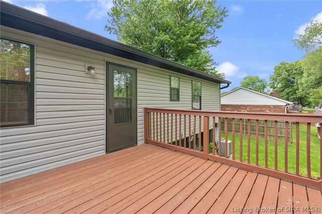 3109 Crums Lane, Jeffersonville, IN 47130