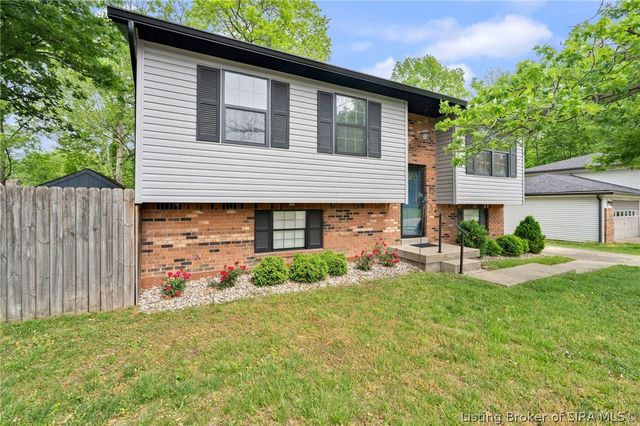 3109 Crums Lane, Jeffersonville, IN 47130