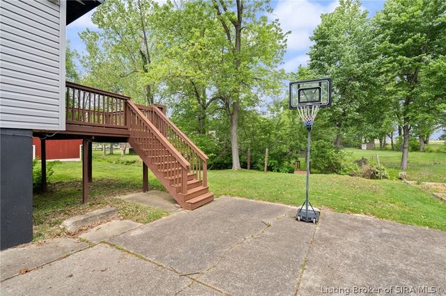 3109 Crums Lane, Jeffersonville, IN 47130