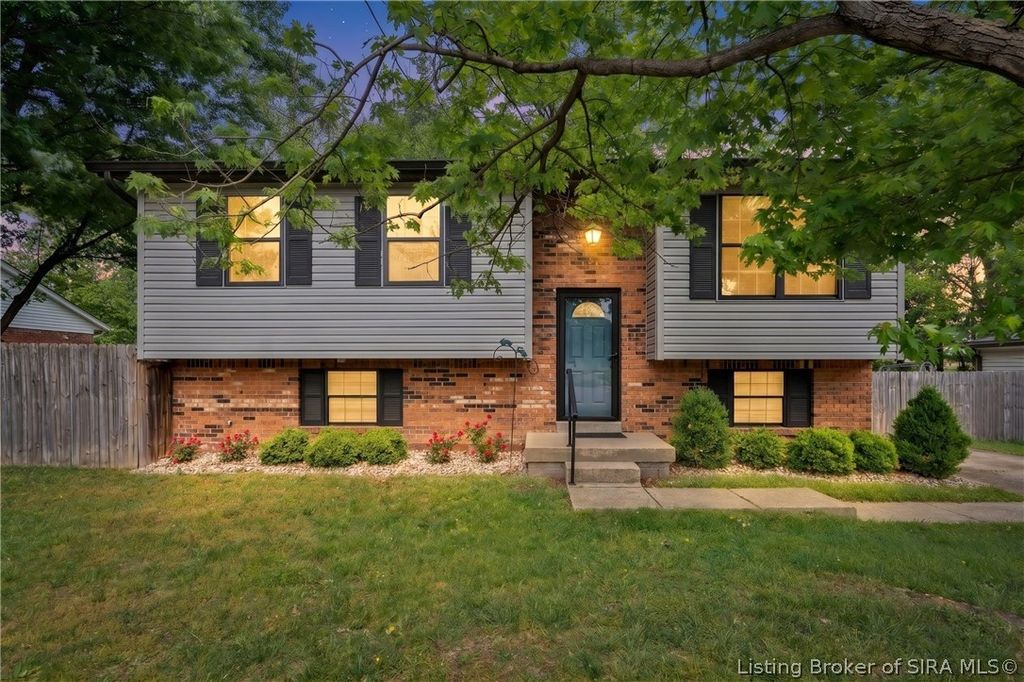 3109 Crums Lane, Jeffersonville, IN 47130