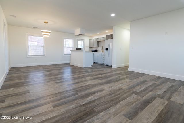 8416 Westport Rd, Briarwood, KY 40242