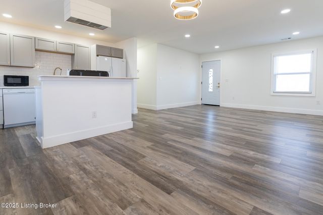 8416 Westport Rd, Briarwood, KY 40242