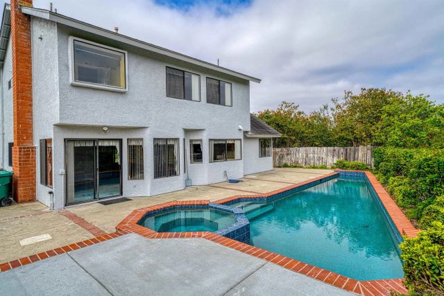 12970 La Tortola, San Diego, CA 92129