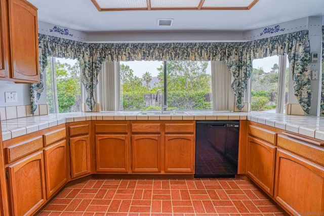 12970 La Tortola, San Diego, CA 92129