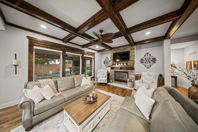 15609 Linden Street, Overland Park, KS 66224