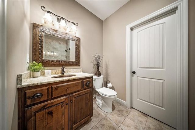 15609 Linden Street, Overland Park, KS 66224