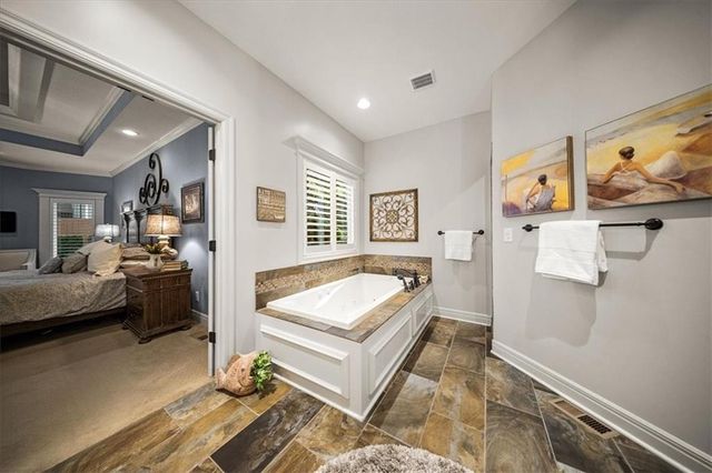 15609 Linden Street, Overland Park, KS 66224