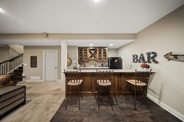 15609 Linden Street, Overland Park, KS 66224