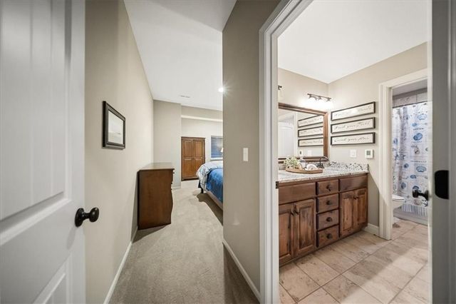 15609 Linden Street, Overland Park, KS 66224